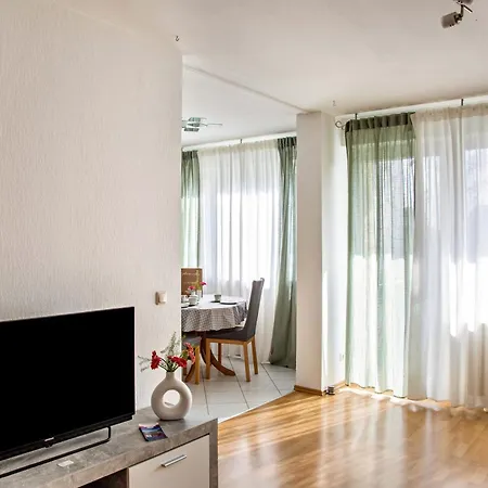 Haus Zum Rochusberg 1 Apartament *